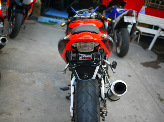 ขาย CBR400 พร้อมทะเบียนแท้ ท่อสูตรโยชิแคปล่า ขาย CBR400 พร้อมทะเบียนแท้ ท่อสูตรโยชิแคปล่า