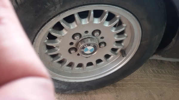 ขายล้อแม็คbmw 5รู120 4วง แถมอีก1วง ตามสภาพ