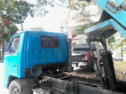 ขาย 6 ล้อดั้ม isuzu 88 แรง