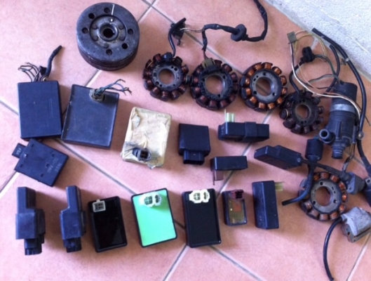 ขออนุญาตขายกล่องไฟแต่งsonic cbr wave100,110 w125 แรงๆ ไม่ตัดรอบ 1199 พร้อมส่งemsโทรหรือทักแชท 0825671760 มาลองใส่ดูก่อนได้คับ ไม่เห็นผลคืนเงินทันทีคับ