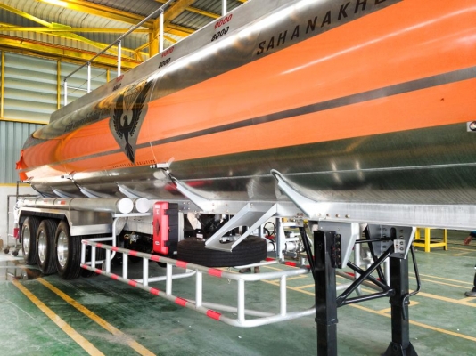 ขายรถบรรทุกพ่วง