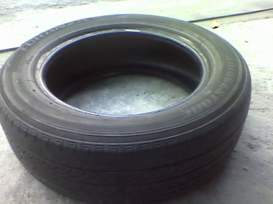 ขายยางบริสโตน195 60 15 ปี 12 ยาง6หมื่นโลราคา2500บาท4เส้น