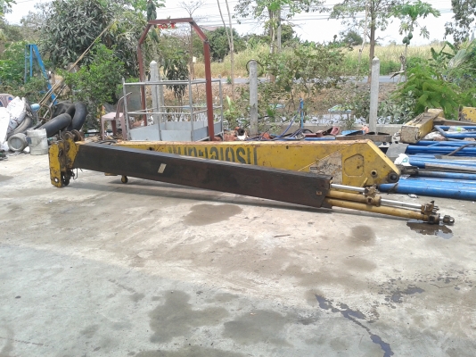 ขาย อะหลั่ย เครน ทาดาโน่