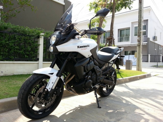 ขายVersys 2013 สีขาว ก.ค.(รถ7เดือน) ใหม่มาก พร้อมของแต่ง และประกันชั้น1 ท่อผ่าเสียงทุ้มไม่แผด รถออกศูนย์เรียว