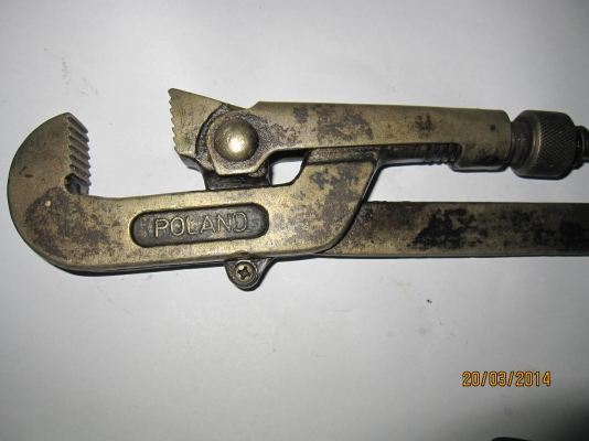 ประแจคอม้า Poland เหล็กดีมาก ๆ สภาพปากเดิม ๆ ขนาดน่าจะ 1 นิ้ว