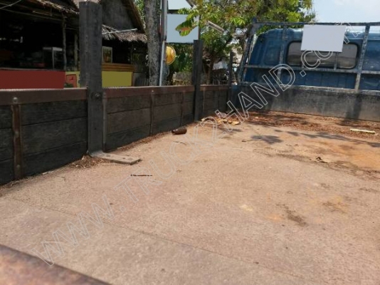 รถบรรทุก 6 ล้อ ยี่ห้อ ISUZU รุ่น NPR