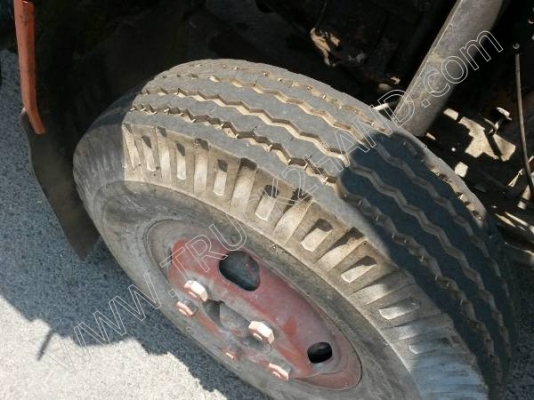 รถบรรทุก 6 ล้อ ยี่ห้อ ISUZU รุ่น NPR