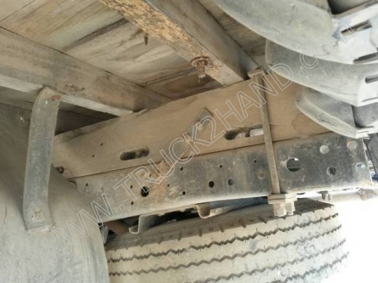 รถบรรทุก 6 ล้อ ยี่ห้อ ISUZU รุ่น NPR