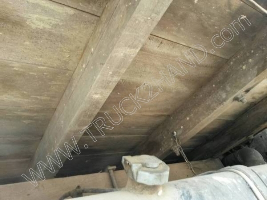 รถบรรทุก 6 ล้อ ยี่ห้อ ISUZU รุ่น NPR