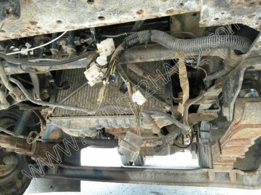 รถบรรทุก 6 ล้อ ยี่ห้อ ISUZU รุ่น NPR