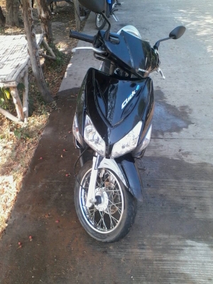ขายฮอนด้าคลิ๊ก สภาพขับขี่ได้ปกติ 9800 บาทครับ