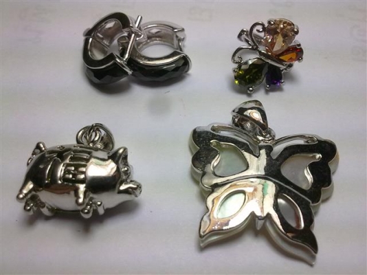 จี้เงิน3อันต่างหู1คู่ จี้เงิน3อันต่างหู1คู่