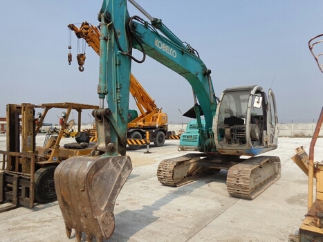 ขายด่วนรถเเม็คโครKOBELCO SK100-5มาร์คไฟร์รถนำเข้าเก่าญี่ปุ่นแท้ไม่เคยใช้งานเมืองไทยเลยมีปั้มลายหัวกระแทกพร้อม