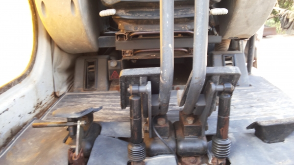 ขายด่วนรถเเม็คโครKOBELCO SK100-5มาร์คไฟร์รถนำเข้าเก่าญี่ปุ่นแท้ไม่เคยใช้งานเมืองไทยเลยมีปั้มลายหัวกระแทกพร้อม