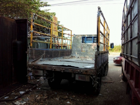 ขาย ISUZU 4 ล้อกลางพร้อมใช้ครับ