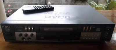 ขาย เครื่องเล่น DVD VCD MP3 ยี่ห้อ SKG