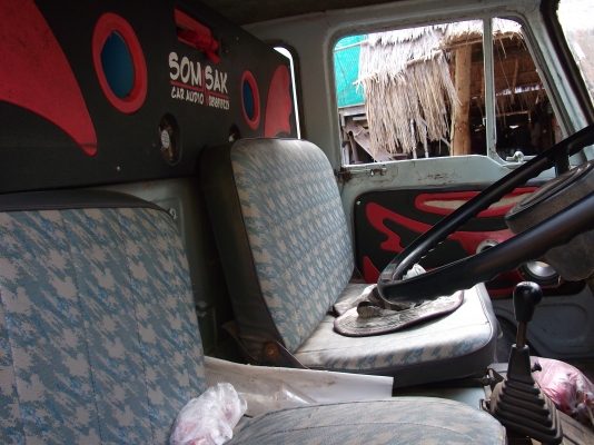 ต้องการขายรถ6ล้อมิสซูfuso  295,000