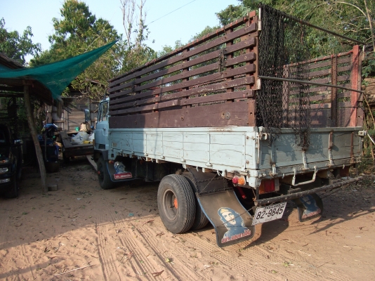 ต้องการขายรถ6ล้อมิสซูfuso  295,000