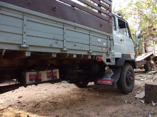 ต้องการขายรถ6ล้อมิสซูfuso  295,000