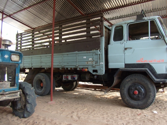 ต้องการขายรถ6ล้อมิสซูfuso  295,000