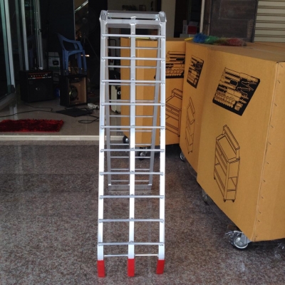 สะพานอะลูมิเนียม สำหรับเอารถมอไซด์ขึ้นกะบะ