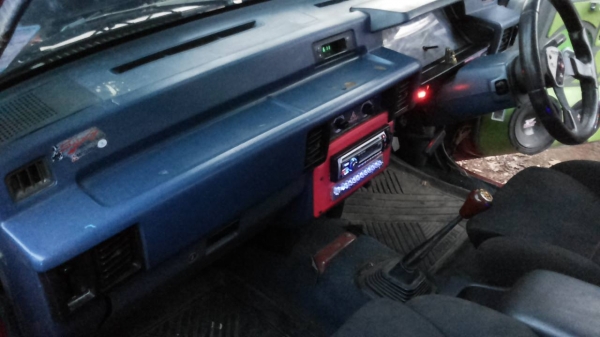 **190,000 บ.ต่อรอง**ขายกระบะแค็ป เครื่องเสียงกระหึ่ม MITSU L200 AEROBODY 2.5 ปี 34/91 เครื่องเดิมเกียร์เดิม แน่นดี แรงดี เกียร์ดีไม่หลุด ช่วงล่างแน่นคัสซีสวยเดิมไม่ผุ กระบะดีพื้นไม่ผุ หัวเก๋งดีภายในดีคอนโซลครบ แอร์ พ.พาวเวอร์ ล้อแม็ก ยางดี4เส้น ติดเครื่อง