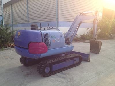 ขาย PC30-7E สภาพสวย พร้อมใช้งานนำเข้าจากประเทศญี่ปุ่น/ติดต่อ อำพล 090-9694506,080-3031241