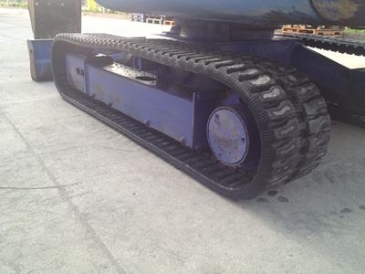 ขาย PC30-7E สภาพสวย พร้อมใช้งานนำเข้าจากประเทศญี่ปุ่น/ติดต่อ อำพล 090-9694506,080-3031241