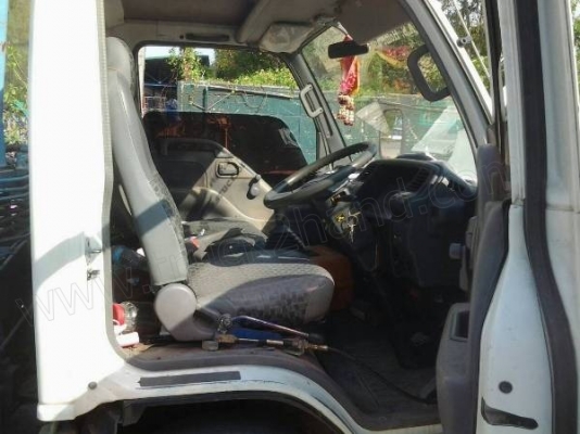 รถบรรทุก 6 ล้อ ISUZU ติดเครน รถบรรทุก 6 ล้อ ISUZU ติดเครน