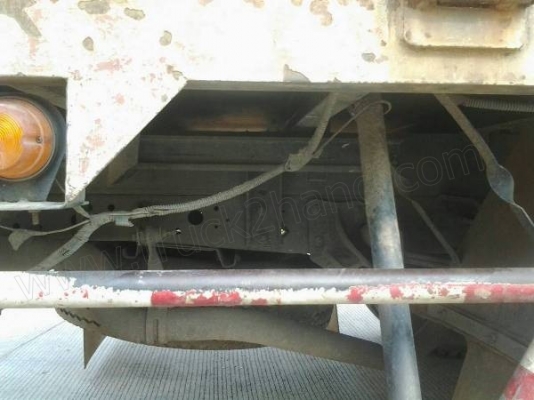 รถบรรทุก 6 ล้อ ISUZU ติดเครน รถบรรทุก 6 ล้อ ISUZU ติดเครน