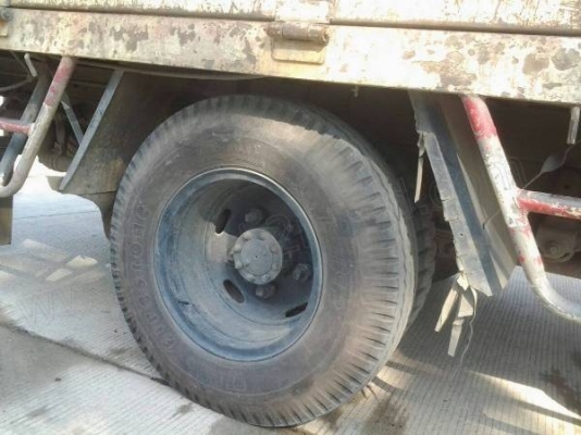 รถบรรทุก 6 ล้อ ISUZU ติดเครน รถบรรทุก 6 ล้อ ISUZU ติดเครน