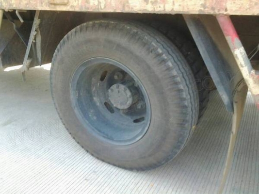 รถบรรทุก 6 ล้อ ISUZU ติดเครน รถบรรทุก 6 ล้อ ISUZU ติดเครน