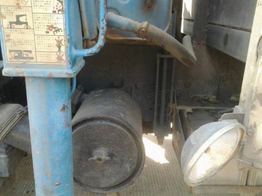 รถบรรทุก 6 ล้อ ISUZU ติดเครน รถบรรทุก 6 ล้อ ISUZU ติดเครน