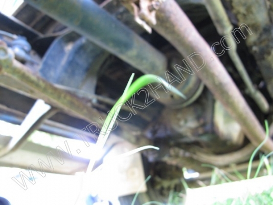 รถบรรทุกน้ำหัวยาว ยี่ห้อ NISSAN