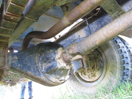 รถบรรทุกน้ำหัวยาว ยี่ห้อ NISSAN