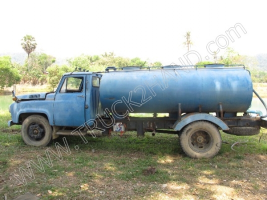 รถบรรทุกน้ำหัวยาว ยี่ห้อ NISSAN