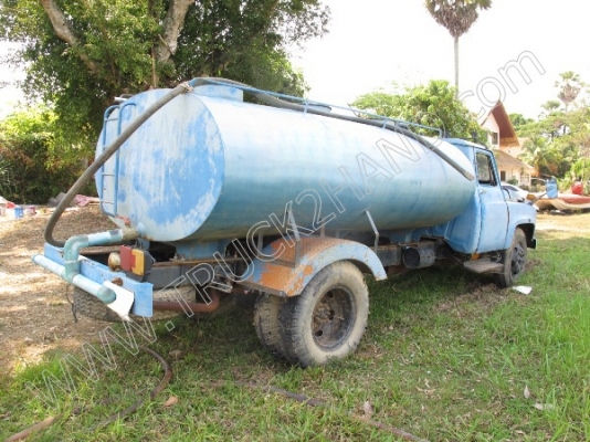 รถบรรทุกน้ำหัวยาว ยี่ห้อ NISSAN