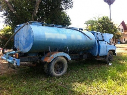 รถบรรทุกน้ำหัวยาว ยี่ห้อ NISSAN