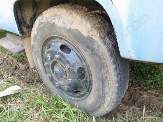 รถบรรทุกน้ำหัวยาว ยี่ห้อ NISSAN