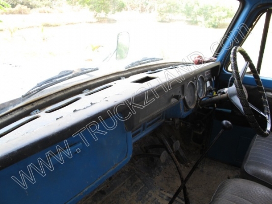 รถบรรทุกน้ำหัวยาว ยี่ห้อ NISSAN