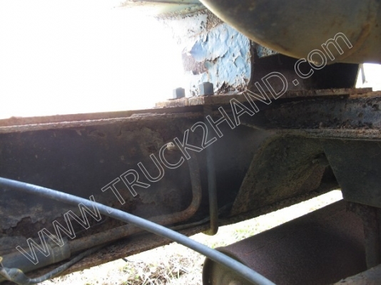 รถบรรทุกน้ำหัวยาว ยี่ห้อ NISSAN