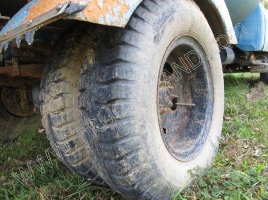 รถบรรทุกน้ำหัวยาว ยี่ห้อ NISSAN