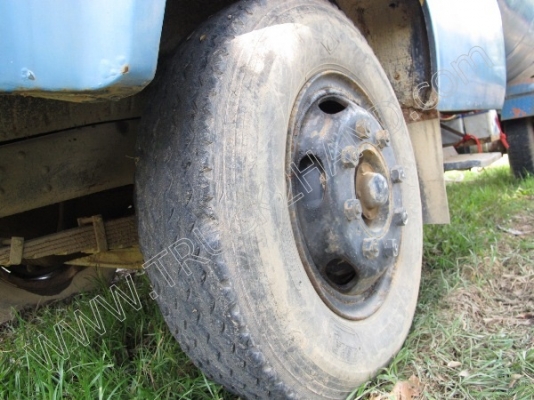 รถบรรทุกน้ำหัวยาว ยี่ห้อ NISSAN