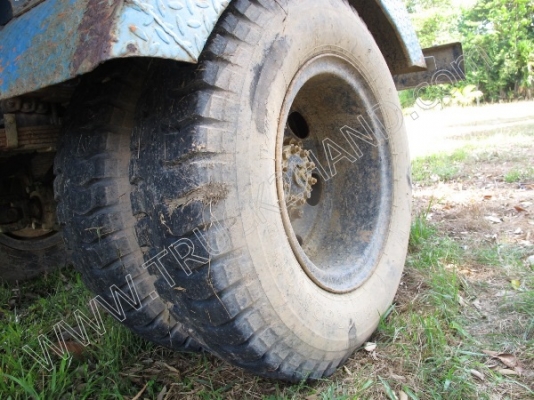 รถบรรทุกน้ำหัวยาว ยี่ห้อ NISSAN