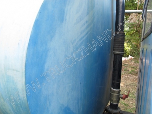 รถบรรทุกน้ำหัวยาว ยี่ห้อ NISSAN