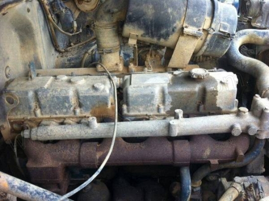 รถบรรทุกน้ำหัวยาว ยี่ห้อ NISSAN