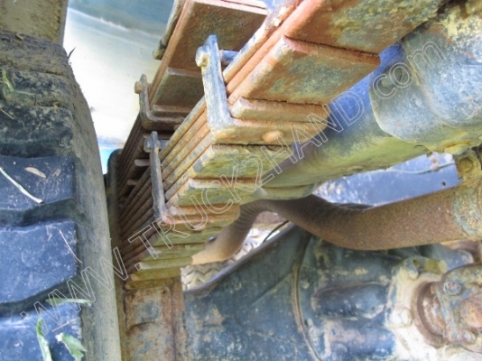 รถบรรทุกน้ำหัวยาว ยี่ห้อ NISSAN