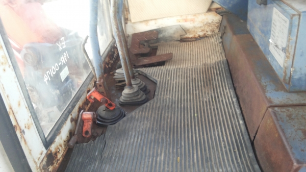 ขายด่วนรถเเม็คโครHITACHI EX27เทียบเท่า PC30มีหัวเก๋งเคื่องIZUSU3สูบเก่าญี่ปุ่นแท้ไม่เคยใช้งานเมืองไทยเลย