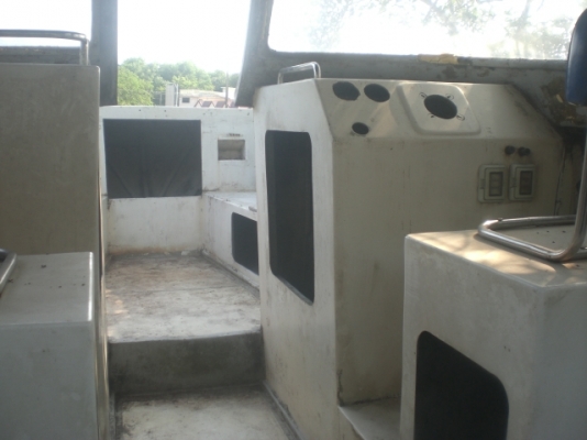 ขายเรือไฟเบอร์กาสขนาดยาว8.50 เมตร กว้าง 2.50 เมตรสภาพพร้อมใช้งาน มีเทเลอร์ให้ด้วย ขายเรือไฟเบอร์กาสขนาดยาว8.50 เมตร กว้าง 2.50 เมตรสภาพพร้อมใช้งาน มีเทเลอร์ให้ด้วย