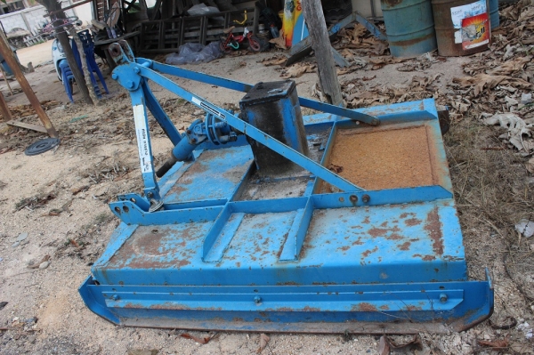 ขายตัวปั่นหญ้าปั่นสัปปะรด